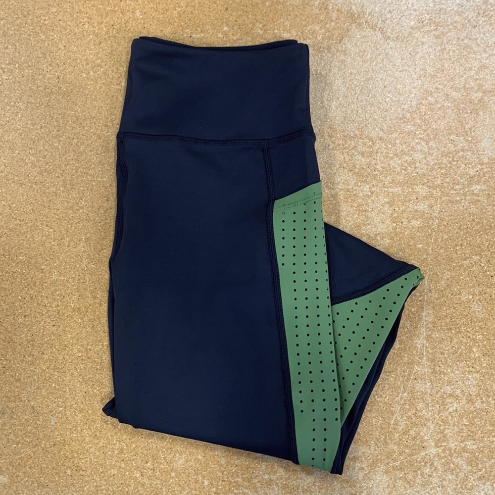 Empowered V4 leggings